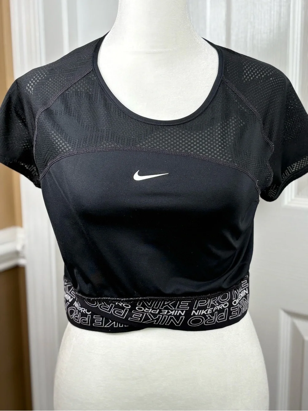 Nike Black Crop Performance Tee with White Swoosh A101